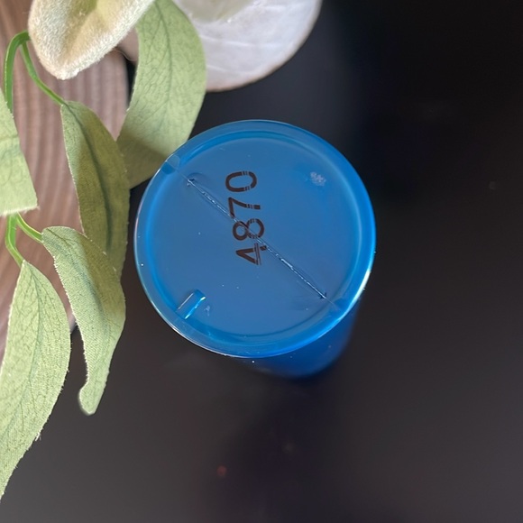 Bioelements Decongestant Cleanser - Picture 7 of 8